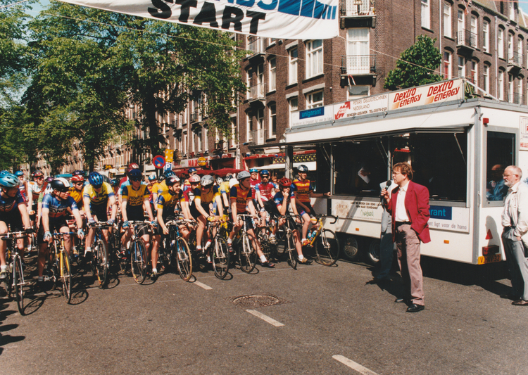 Wielerwedstrijd Javastraat 1996. 
