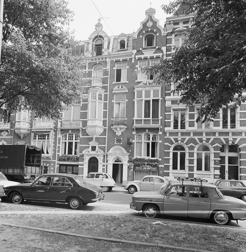 Hotel De Amstel, Weesperzijde 28, ca. 1960 Foto: C.P. Schaap Collectie Stadsachief<br /> 