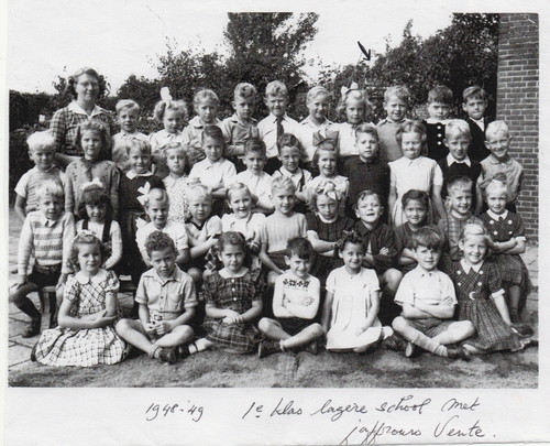 Hans Hoed, klassenfoto 1948/1949,  eerste klas lagere school met juffrouw Vente. Foto: Hans Hoed 
