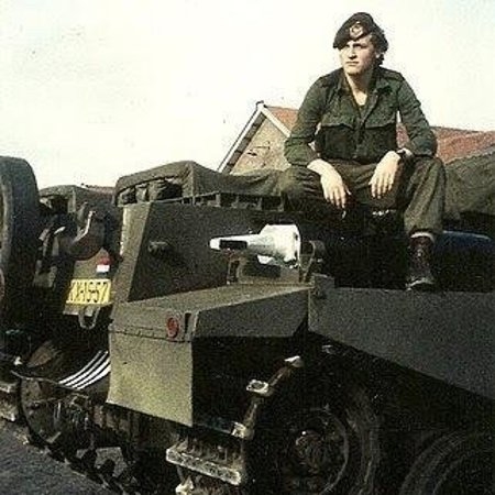 Rein Mulder na middelbare school Militair Opleiding Technisch Specialist 1975 Koninklijke Landmacht 