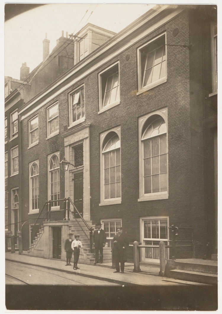 Rapenburgerstraat 173 de Nederlands Israëlitische Synagoge waar Naatje en Barend trouwden, bron: Collectie Stadsarchief Amsterdam: foto’s via de Beeldbank.  