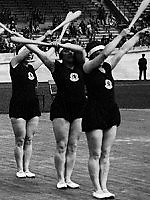 1928_dutch_gymnastics_team Helena Nordheim 1903.jpg  