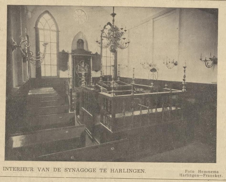 Interieur van de Synagoge te Harlingen, bron: Centraal blad voor Israëlieten in Nederland van 07-06-1934  