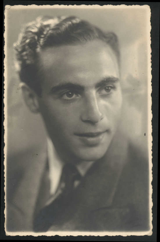 Portretfoto van Salomon (Sally) Schrijver, datering 28 juni 1941. Bron: JCK  