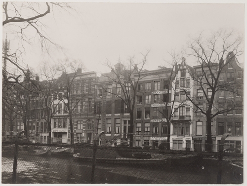 Herengracht, Nieuwe 109-131, anonieme foto uit ca. 1923. Bron: fotoarchief SAA.  