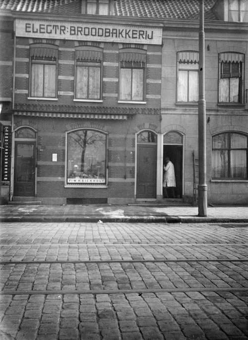 Weesperzijde 119, ca. 1923.
Foto: © Beeldbank Amsterdam (Stadsarchief)  