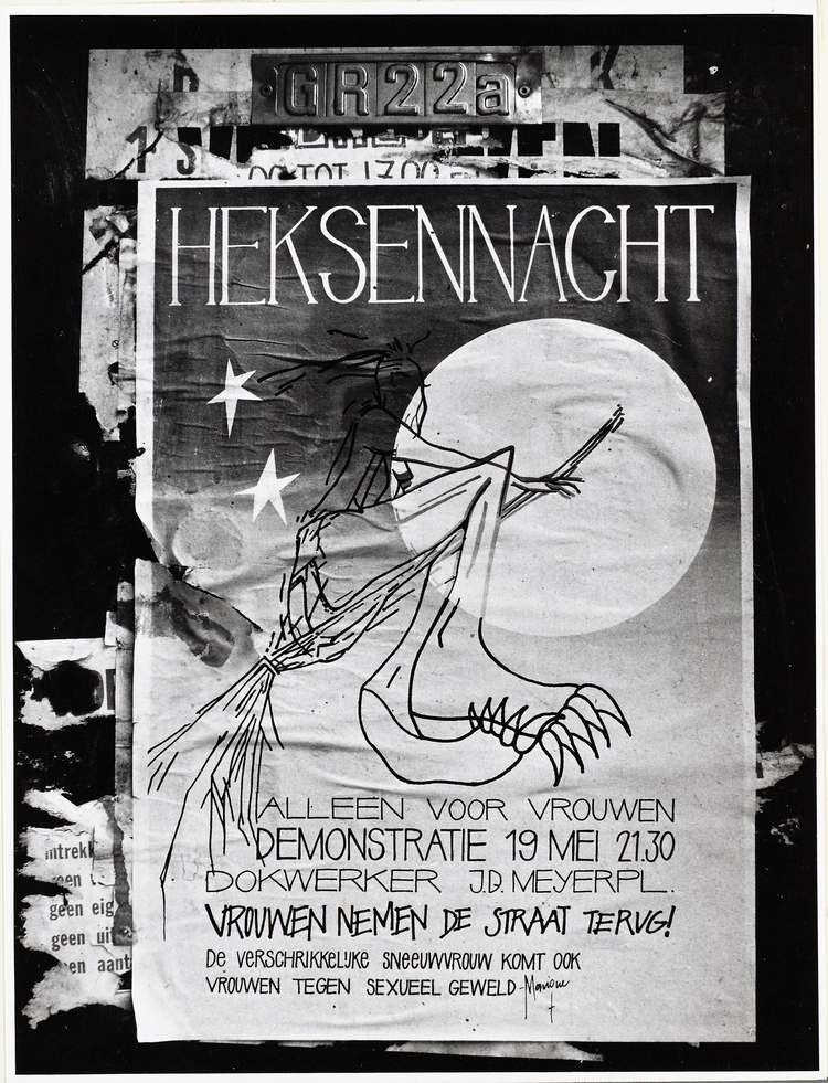 1982 demonstratie tegen vrouwengeweld op straat / Stadsarchief Amsterdam / Alberts M.   