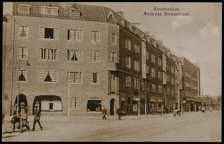 Andreas Bonnstraat in 1920, uitgave N.V. Luxe Papierwarenhandel v.h. Roukes & Erhart, Baarn – SAA.   