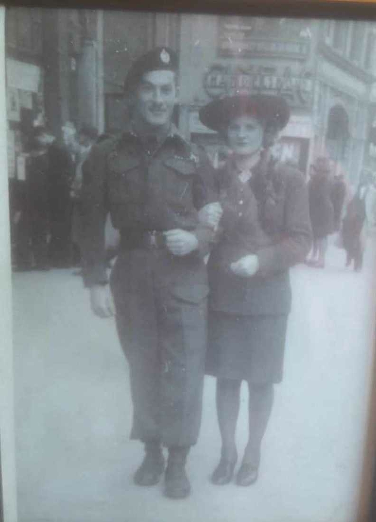 De ouders van Nel, haar vader was een Canadese bevrijder, eigen foto  