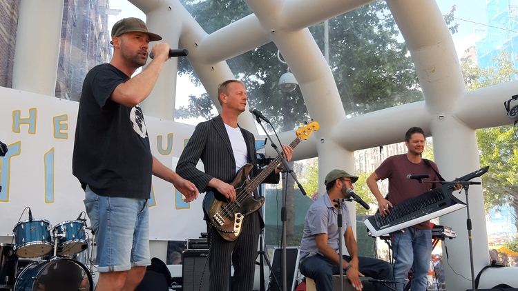 Het grote muziekpodium, foto P.Kropveld 2024  