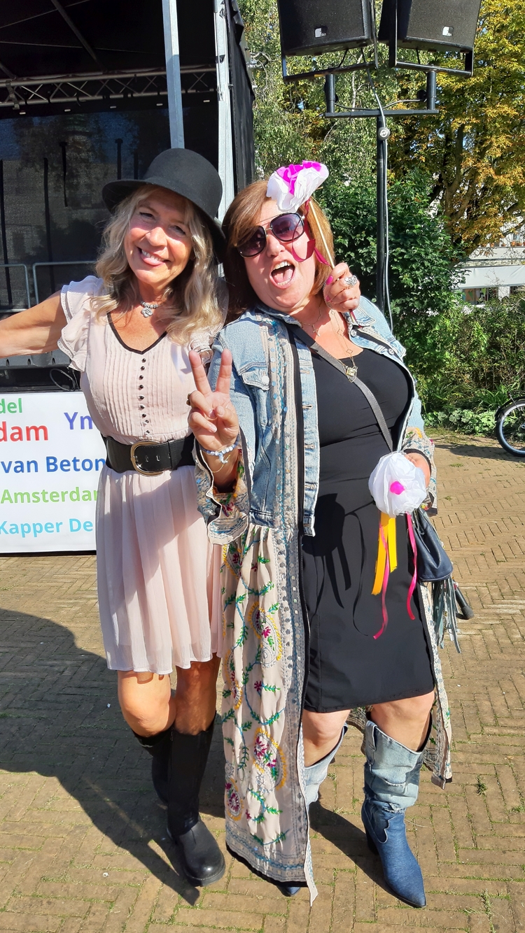 Feest op de Brink-1.jpg  