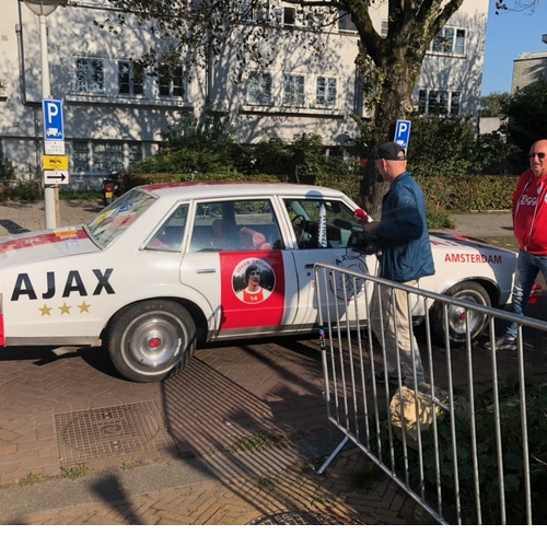 De aankomst van de Ajaxauto  