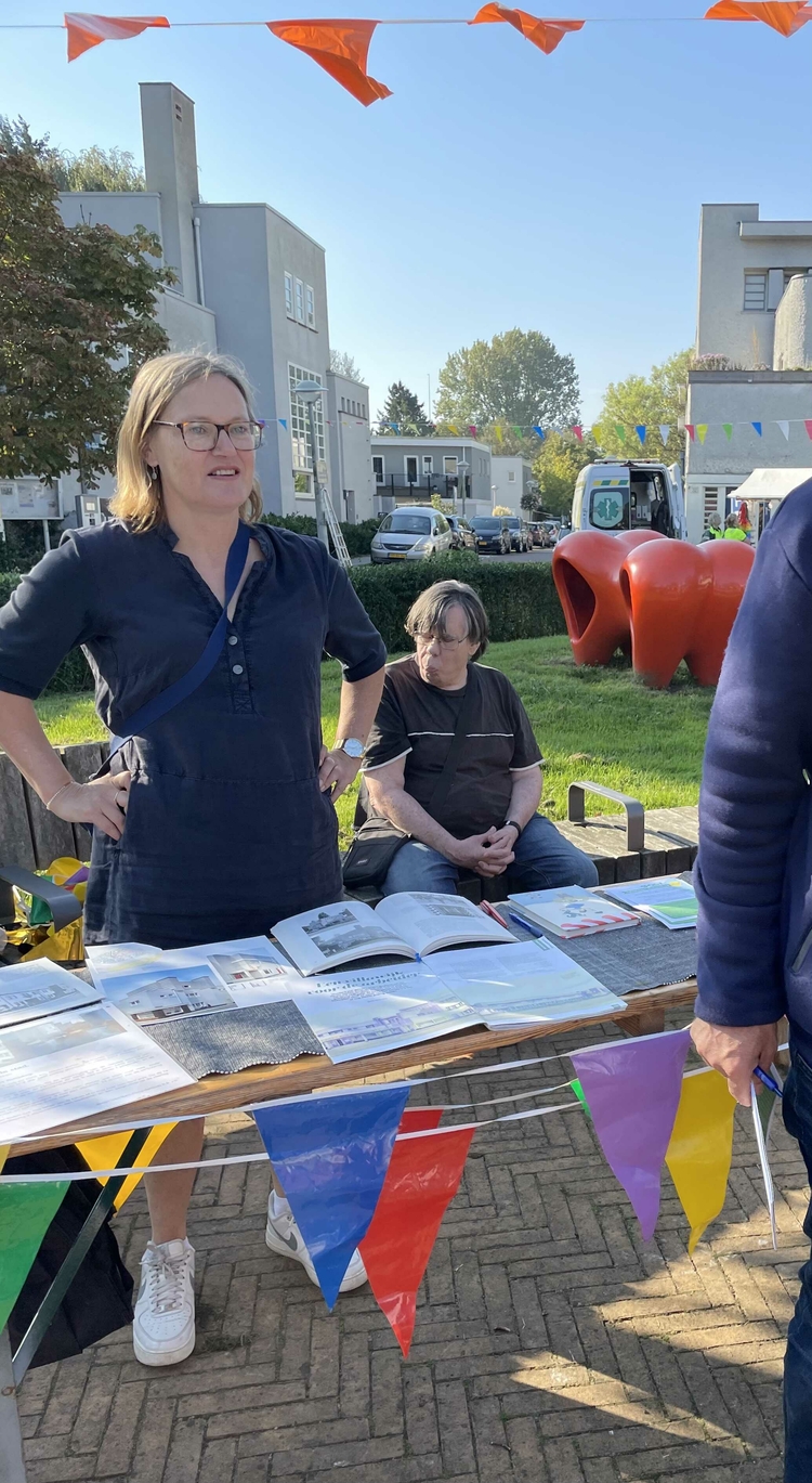 Louise Bos bij onze kraam  